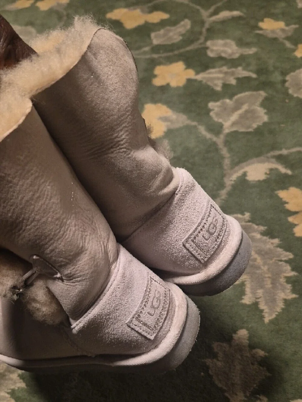 UGG Women's Short Winter Boots in Light Beige with Shearling